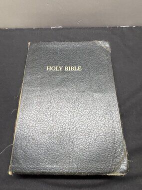 Holy Bible Revised Standard Version With Dictionary By Nelson 1946/ 1952